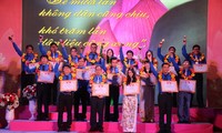 Ho Chi Minh-ville honore les jeunes cadres exemplaires