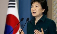 Park Geun-hye appelle à des dialogues intercoréens réguliers 