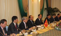 Le vice-Premier ministre Nguyen Xuan Phuc visite l’Iran