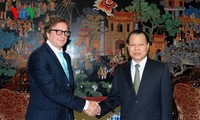 Vu Van Ninh rencontre le président du Fonds d’investissement Harbinger Capital