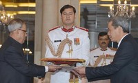 L’ambassadeur du Vietnam en Inde présente ses lettres de créance