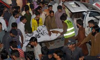 Pakistan: 55 morts et 120 blessés dans un attentat à la frontière avec l'Inde