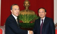 Le Japon continuera à aider le Vietnam dans la formation des dirigeants