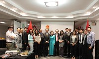 Les 20 ans des relations diplomatiques Vietnam-Pérou à l’honneur