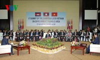 Nguyen Tan Dung au Sommet Cambodge-Laos-Vietnam