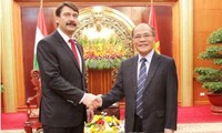 Le président hongrois reçu par le président de l’AN vietnamienne