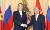 Le président de la Douma russe en visite au Vietnam