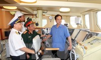 Le Premier ministre inspecte la construction des corvettes lance-missiles