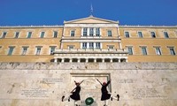 Grèce : le projet de budget 2015 approuvé par le Parlement