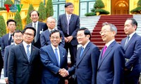 Truong Tan Sang reçoit des hommes d'affaires japonais 