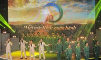 Le 70ème anniversaire de l’armée populaire du Vietnam célébré en pompes