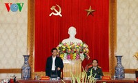Nguyên Tân Dung travaille avec le comité du parti pour la police