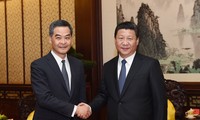 Xi Jinping appelle au développement politique ordonné de Hong Kong