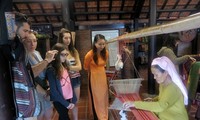 Fête de la culture de la soie Vietnam-ASEAN