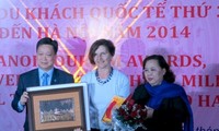 Hanoi accueille son trois millionième touriste étranger de l’année 2014 