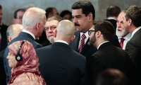 Rencontre cordiale Nicolas Maduro - Joe Biden