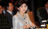 Yingluck devant l’assemblée vendredi 