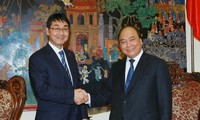 Nguyen Xuan Phuc reçoit un responsable japonais