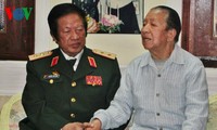 La présidente de l’AN laotienne apprécie le rôle des soldats volontaires  vietnamiens 