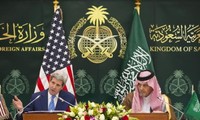 Nucléaire iranien : John Kerry tente de rassurer les monarchies du Golfe 