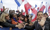 France-élections: l'UMP l'emporte massivement, la gauche défaite 