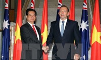 Entretien téléphonique entre Nguyen Tan Dung et Tony Abbott