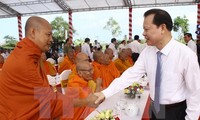 Vu Van Ninh présente des voeux aux  Khmers au seuil du Chol Chnam Thmay