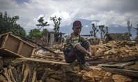 Népal : le bilan monte à 6.204 morts