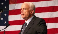 Ukraine : John McCain au conseil des réformes auprès du président