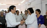 Truong Tan Sang rencontre l’électorat de Ho Chi Minh ville
