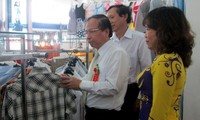 Ouverture de la foire de l’industrie et du commerce 2015 à Dà Nang