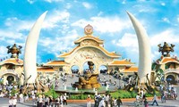 Le parc d’attractions de Suoi Tien