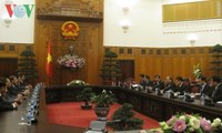 Nguyen Xuan Phuc reçoit une délégation de l'inspection du gouvernement laotien