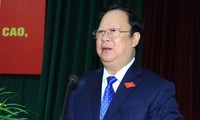 Remise de l’insigne pour la paix, l’amitié entre les peuples à l’ambassadeur nord-coréen