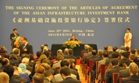 Le Vietnam signe les statuts d’activités de la BAII