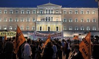 Le Parlement grec approuve le paquet de réforme du gouvernement