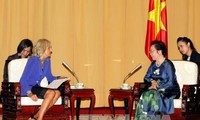 Epouse de Joe Biden reçue par la vice-présidente Nguyen Thi Doan