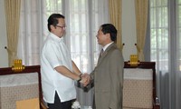 Le président philipin invite son homologue vietnamien aux activités de l’APEC