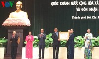 Ho Chi Minh-ville reçoit l’Ordre Ho Chi Minh