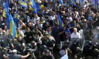 La crise politique s'intensifie en Ukraine avec la défection d'un parti