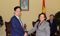 Le Premier ministre Nguyen Tan Dung reçoit la ministre cubaine des Finances