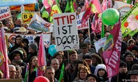 TTIP : les opposants au traité mobilisent à Berlin