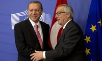 Migrants : l'UE et la Turquie ont trouvé un «plan d'action commun» 