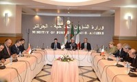 Début de la réunion tripartite Algérie-Egypte-Italie sur la Libye 