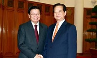 Un vice-Premier ministre laotien reçu par Nguyen Tan Dung