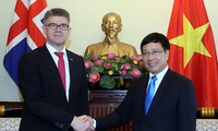 Pham Binh Minh: renforcer la coopération avec l’Islande et la Belgique
