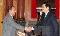 Truong Tan Sang reçoit le ministre laotien de la Justice