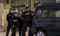 Renforcement de la sécurité dans plusieurs pays après les attentats à Paris