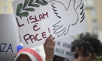 Italie: des musulmans dénoncent les attentats