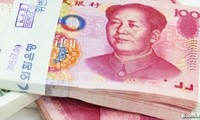Le yuan à son cours le plus bas depuis quatre ans et demi